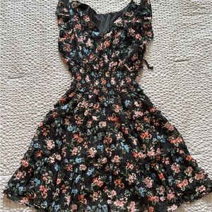 ⚠️Floral Dress with Ruffle Sleeves⚠️